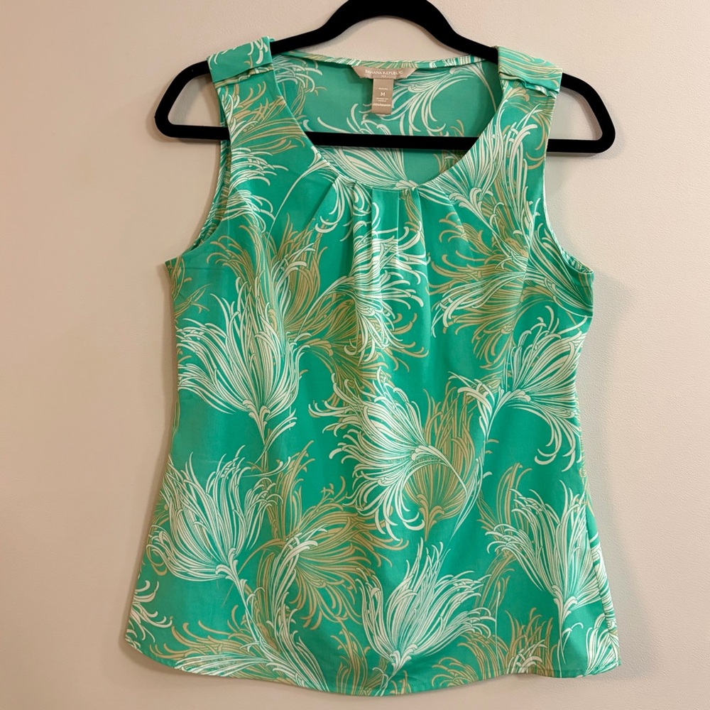 Banana Republic green-teal and white, tan Patterned sleeveless Blouse
